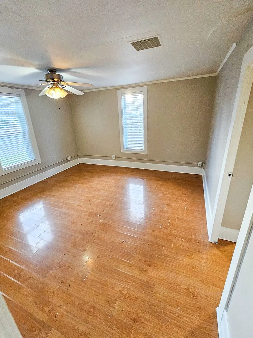 Holmanapts — Photo 2