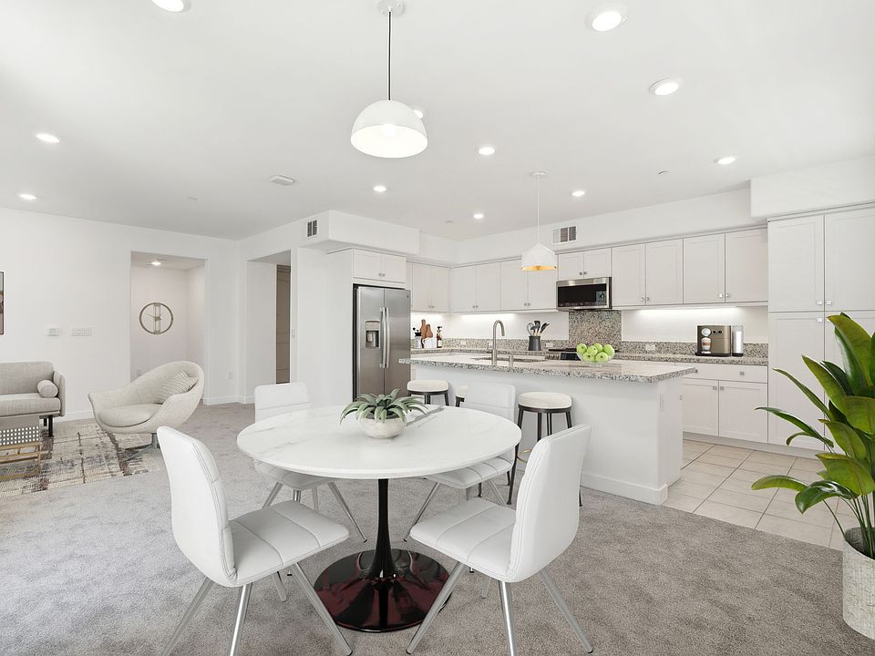 Dinning Room & Kitchen
