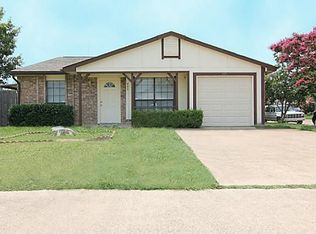 449 Justice Dr, Cedar Hill, TX 75104