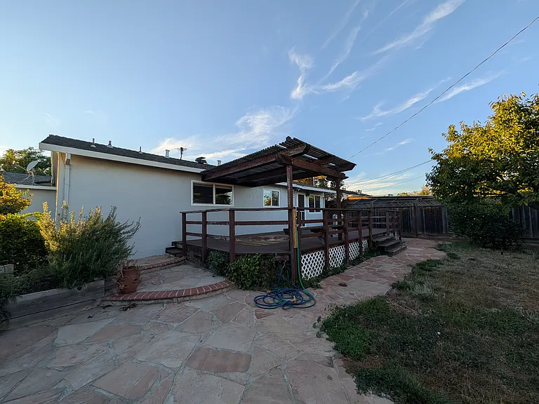2418 Villanova Rd — Photo 23