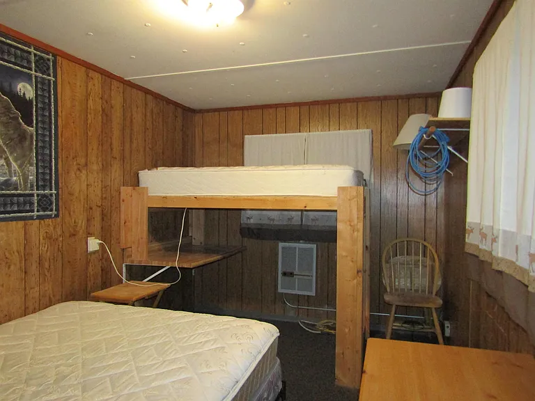 5588 Remington Rd — Photo 19
