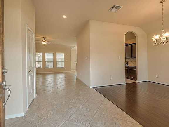 5th image of 114 Springshed Pl