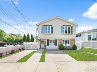 72 Foch Ave, Staten Island, NY 10305