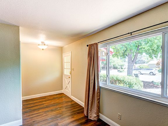 2nd image of 2706 Marquette Dr