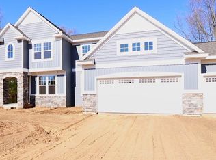 4599 Harbor View Dr, Grand Rapids, MI 49512