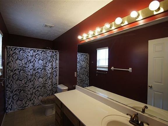 3rd image of 7705 Joan Dr