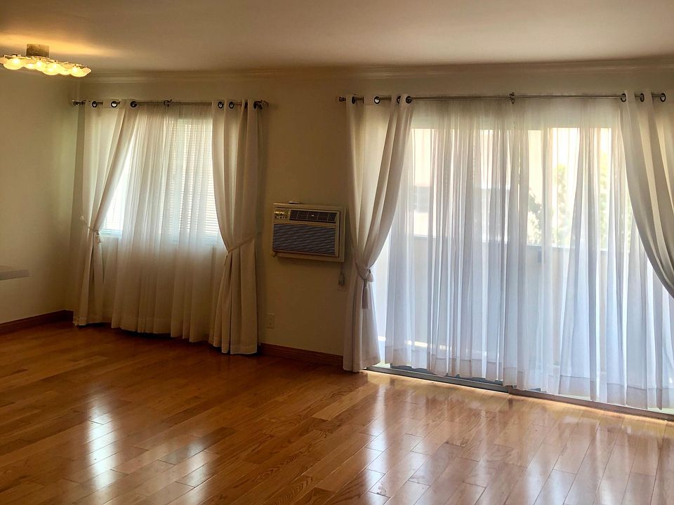 1st image of 1246 N Hayworth Ave #208