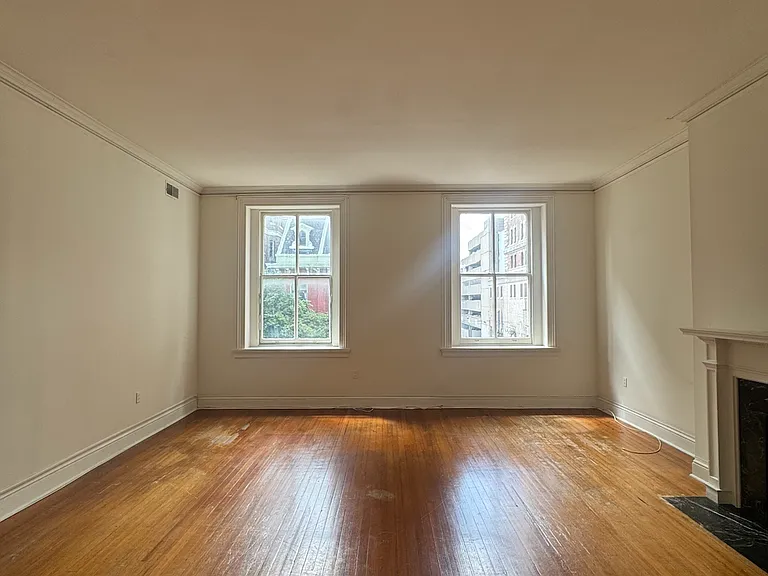 14 E Chase St #201 — Photo 1