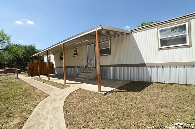 215 Greenlawn Ave #A — Photo 4