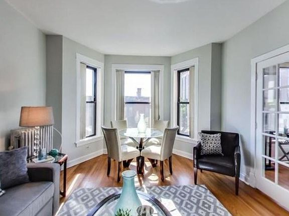 3rd image of 2961 N Halsted St #3