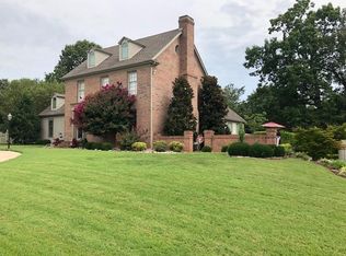 2435 Ridgewood Dr, Madisonville, KY 42431