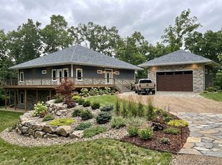 13 Kingsman Dr, Camdenton, MO 65020