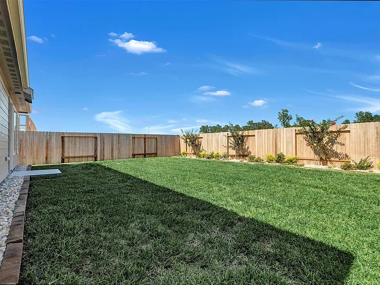261 Gallant Front Ln — Photo 31