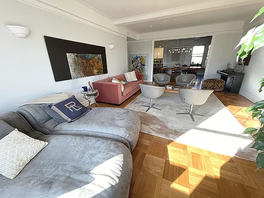 Rented by Rachel Realty | media 20