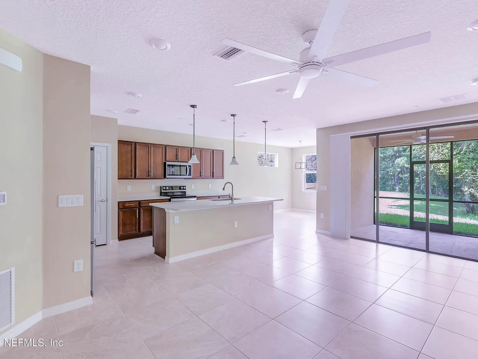 3 bed, 2.0 bath, 1536 sqft, $2,800 — Photo 4