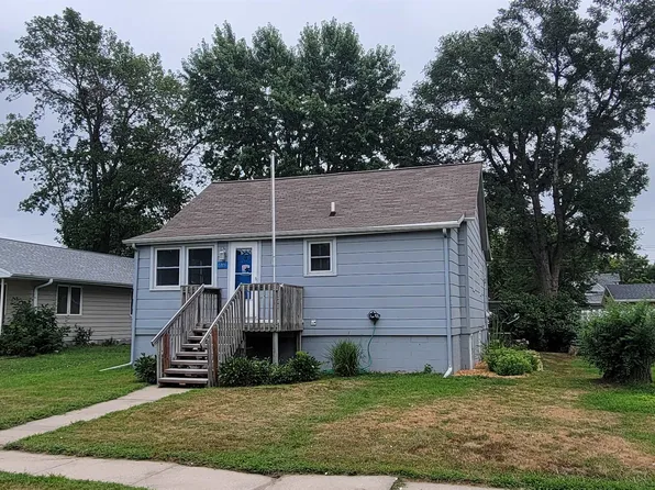 1705 6th Ave, Kearney, NE 68845