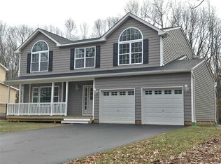 Huber Pl, Saint james, NY 11780
