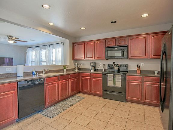 5th image of 8585 N 63rd Dr