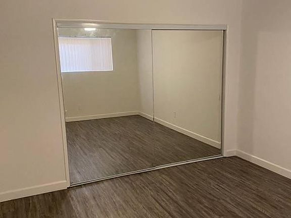 5th image of 7518 Lexington Ave APT 2