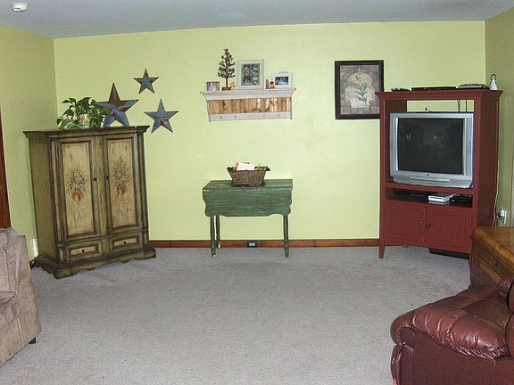 Spacious Living Room