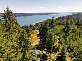 1691 N Colony Surf Dr, Lilliwaup, WA