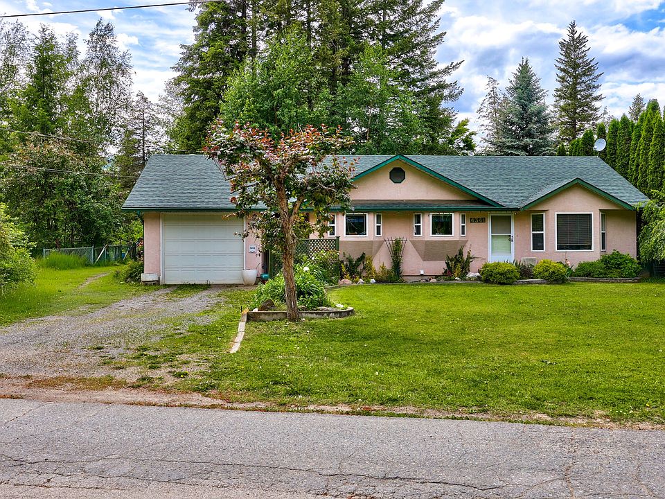 1st image of 4341 Dunsmuir Rd