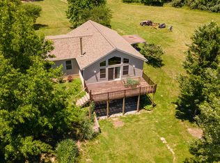 450 Clark School Rd, De Soto, IL 62924