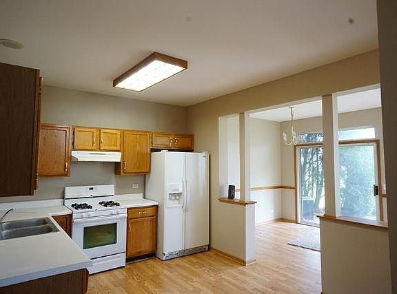 2nd image of 960 Mesa Dr