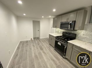 23-43 26th St #1REAR, Astoria, NY 11105