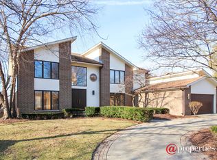 3727 Pebble Beach Rd, Northbrook, IL 60062
