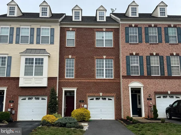 103 Abino Hills Way E, Martinsburg, WV 25403