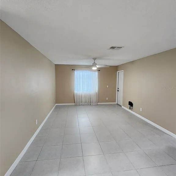 211 Thorn Tree Pl — Photo 5