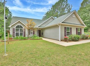 298 Winchester Dr, Sharpsburg, GA 30277