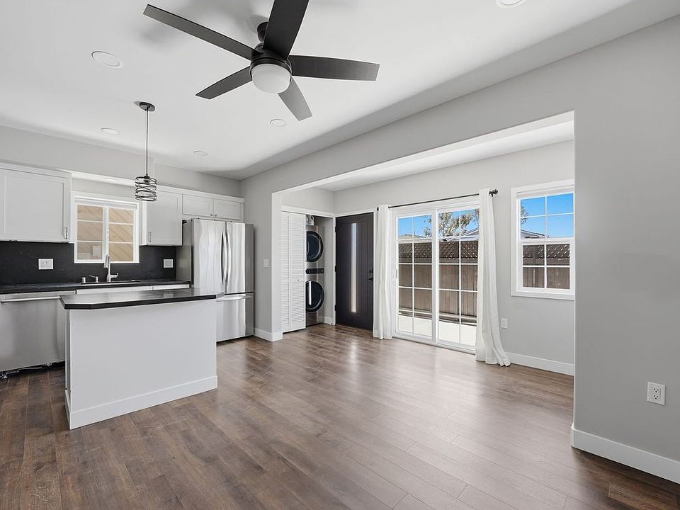 1st image of 13869 Mercado Dr