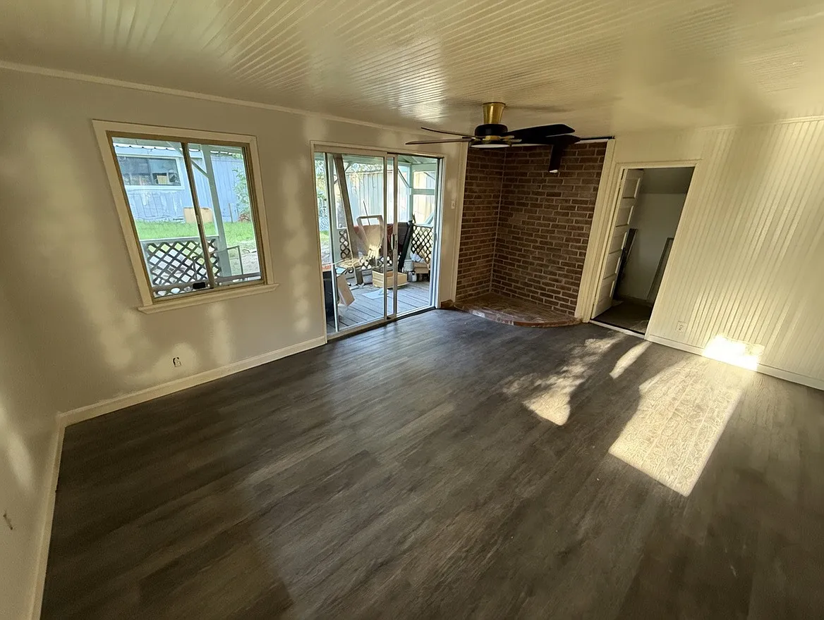 2 bed, 1.5 bath, 1000 sqft, $2,250 — Photo 3