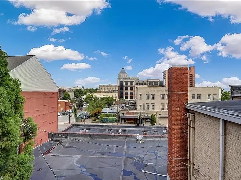 360 S Elm St #204 — Photo 3