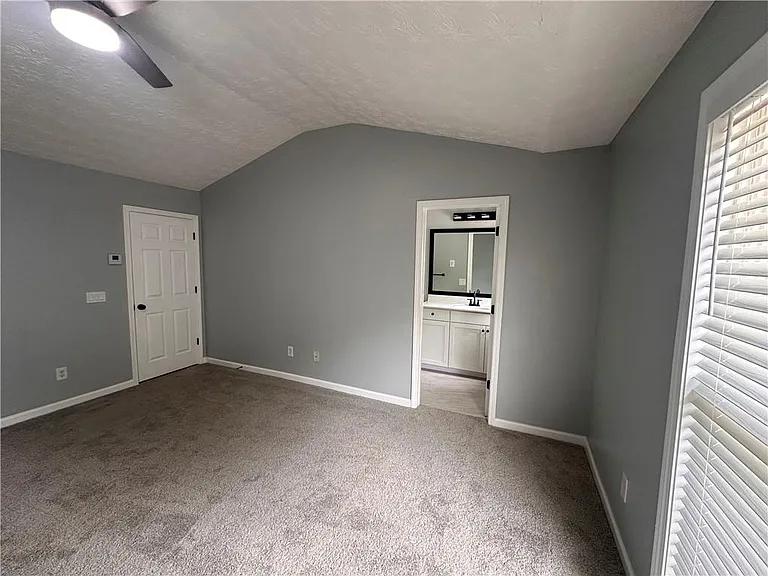 2025 Austin Park Cir — Photo 21