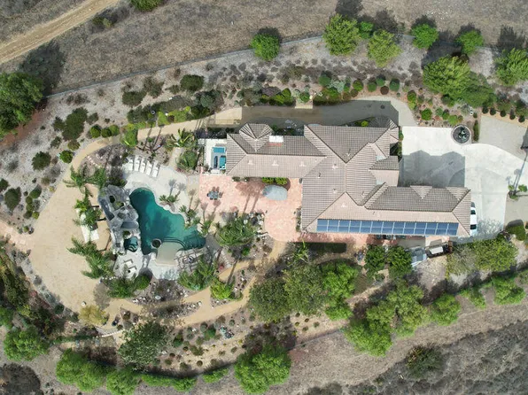 13545 Nightsky Dr, Camarillo, CA 93012