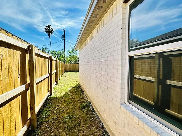 5078 McKenzie Rd #B — Photo 15