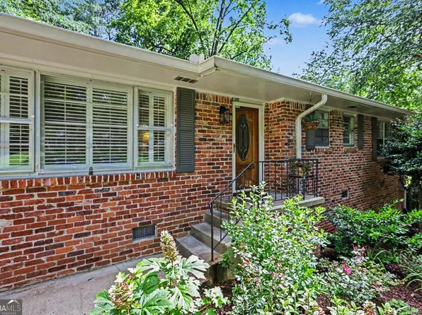 905 Homewood Ct, Decatur, GA 30033