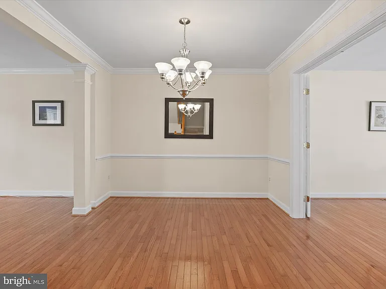 7441 Heatherfield Ln — Photo 9