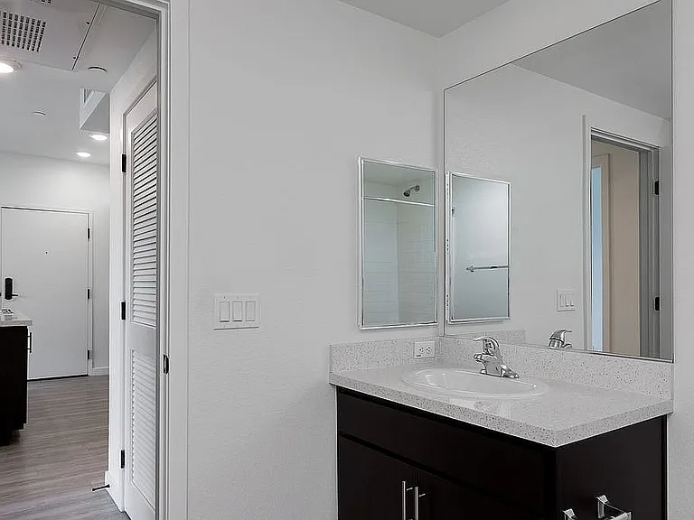 Convenient Main Bathroom