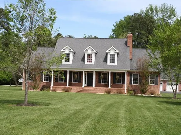 14688 Blunts Bridge Rd, Doswell, VA 23047
