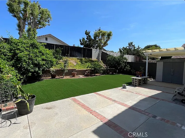 2085 Arbor Cir — Photo 53