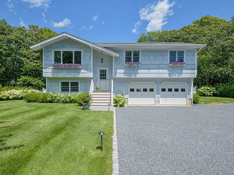 55 Shinnecock Rd #A — Photo 3