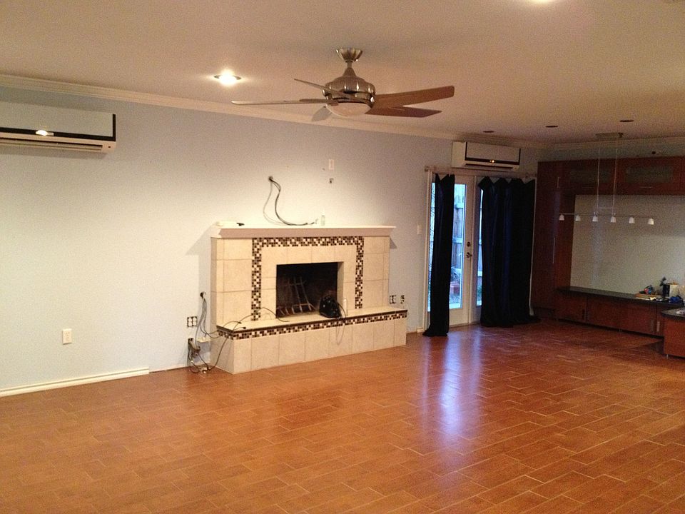Living Room w/Fireplace