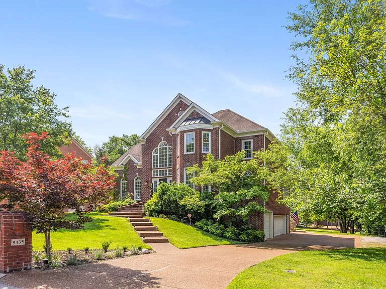 9435 Norwood Dr — Photo 4