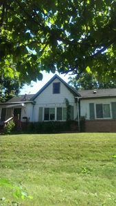 906 Oxford St N, Saint Paul, MN, 55103