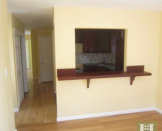 3rd image of 3648 Palmer Ave