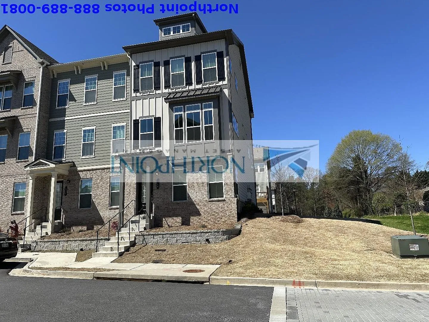 3-Bedroom, 3.5 Bath home for Rent in Smyrna, GA | Modern Kitchen | Corner Unit — Photo 1